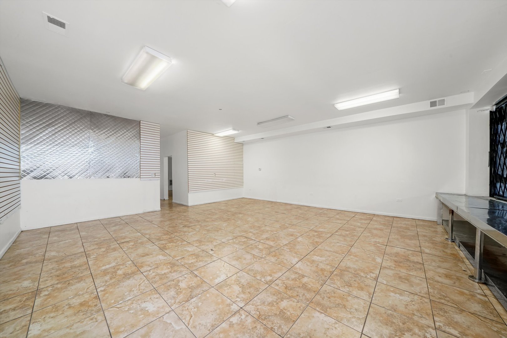 2641 W 79th Street Property Photo 16