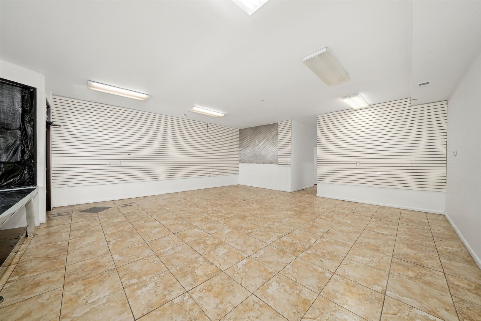 2641 W 79th Street Property Photo 17