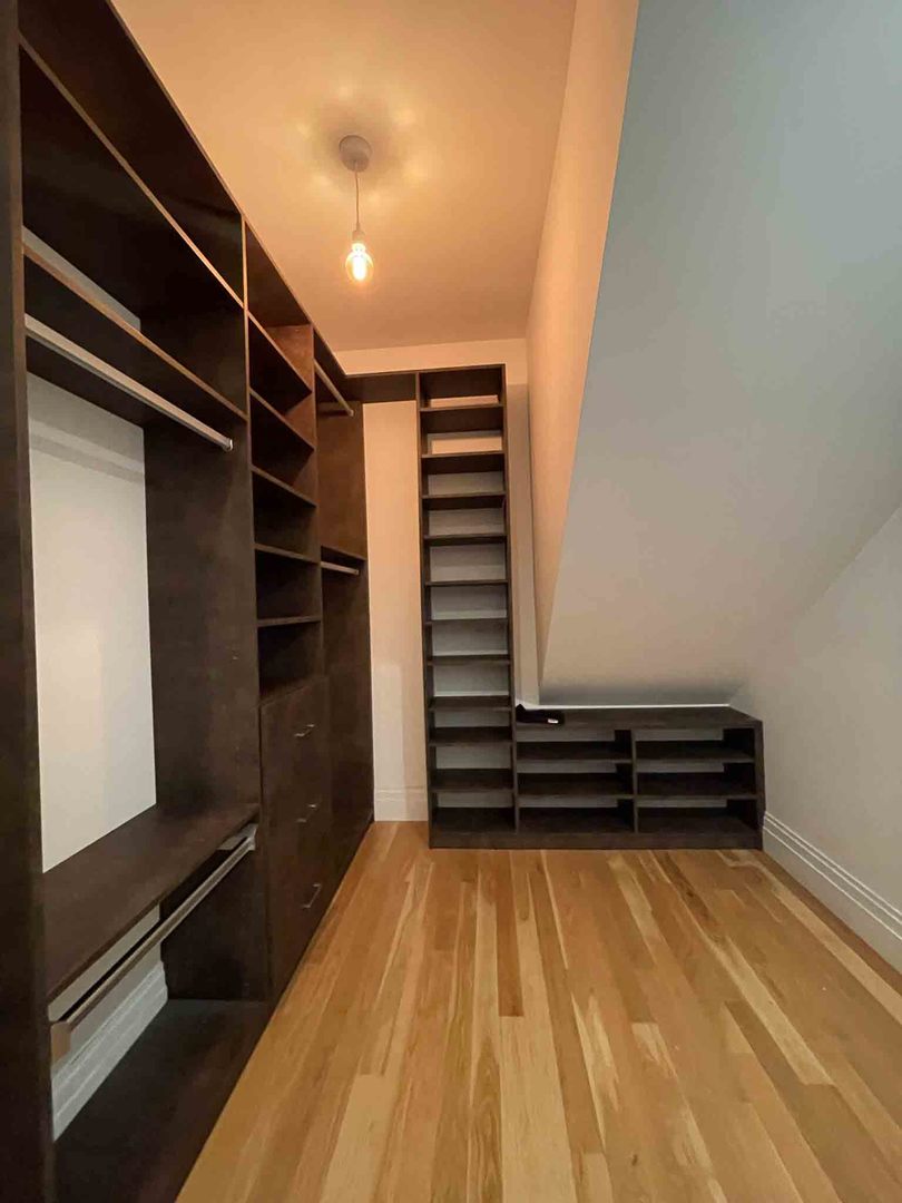 877 N Mozart Street Property Photo 11