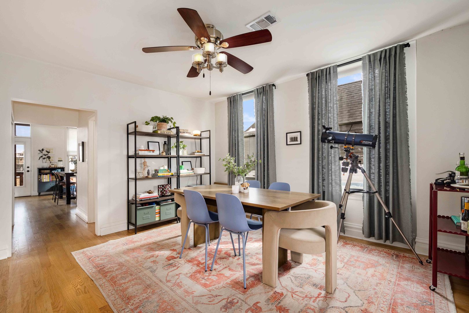 877 N Mozart Street Property Photo 17