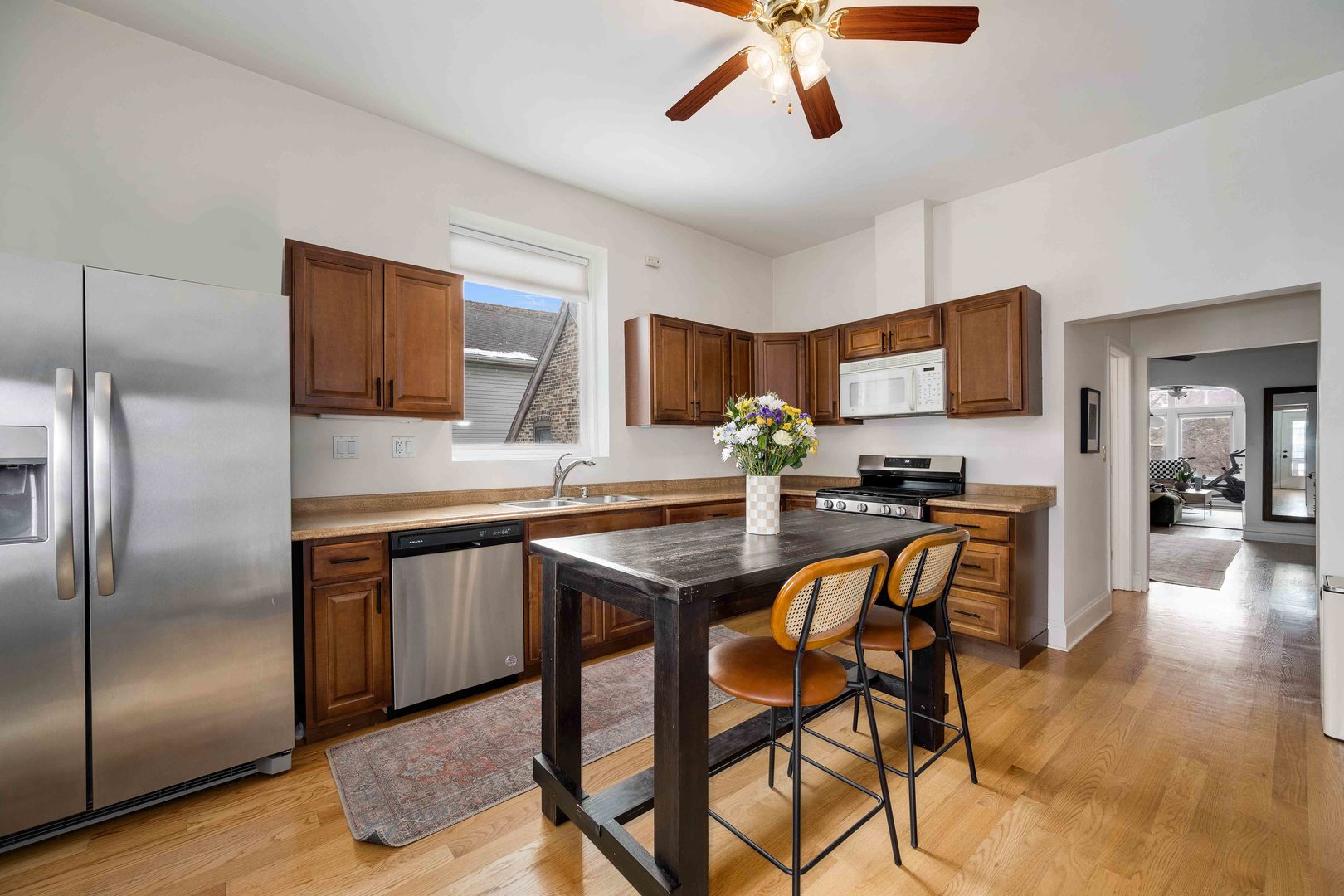 877 N Mozart Street Property Photo 19