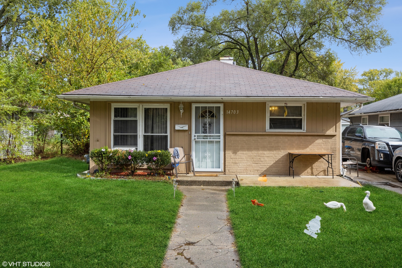 14703 Ellis Ave Property Photo