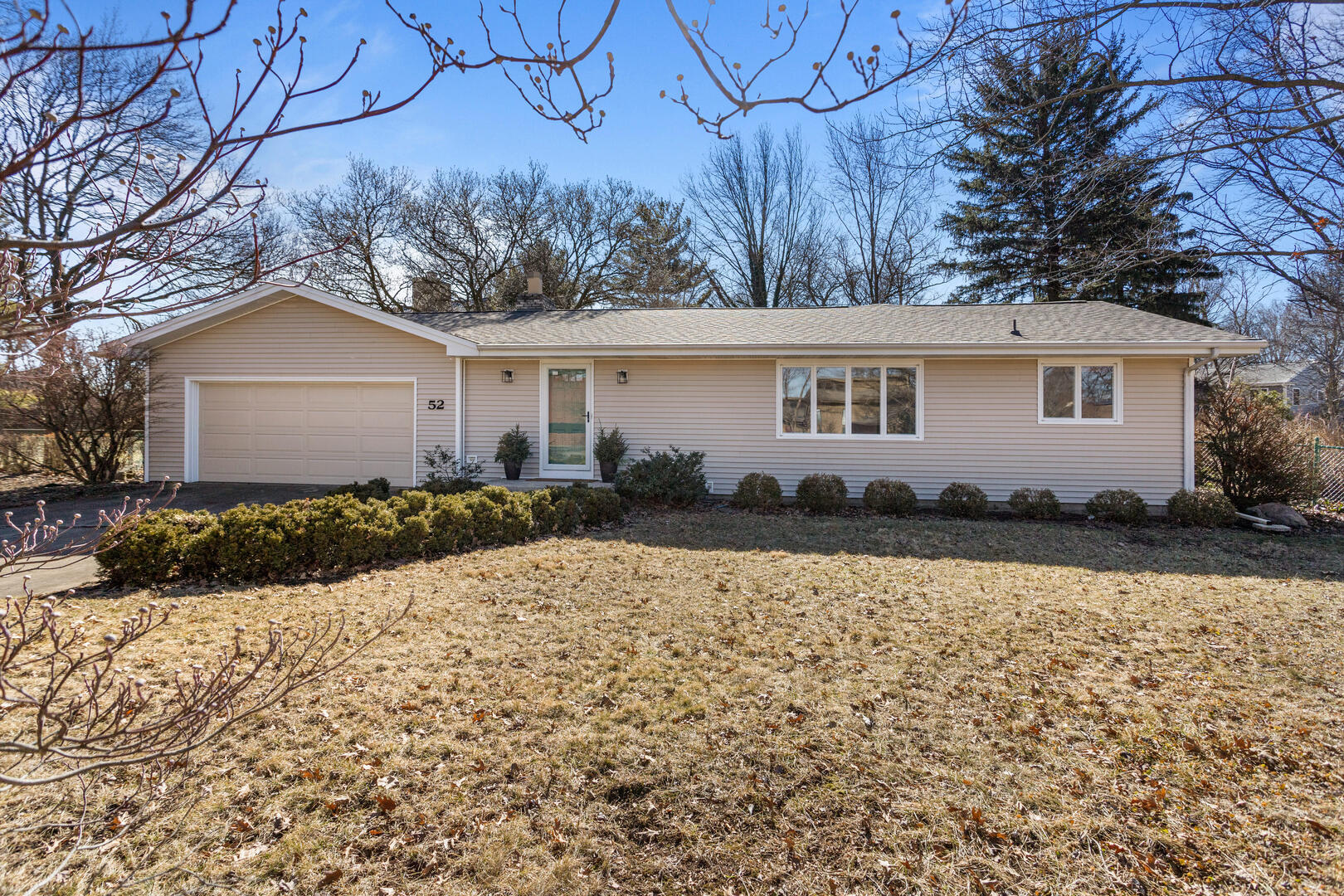 52 Chestnut Court Property Photo