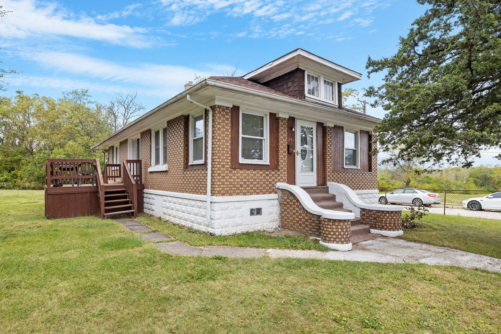 1341 Englewood Ave Property Photo