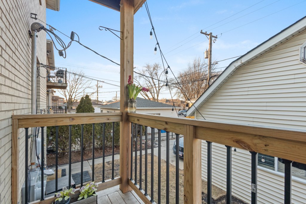 6760 W Gunnison Street Property Photo 19