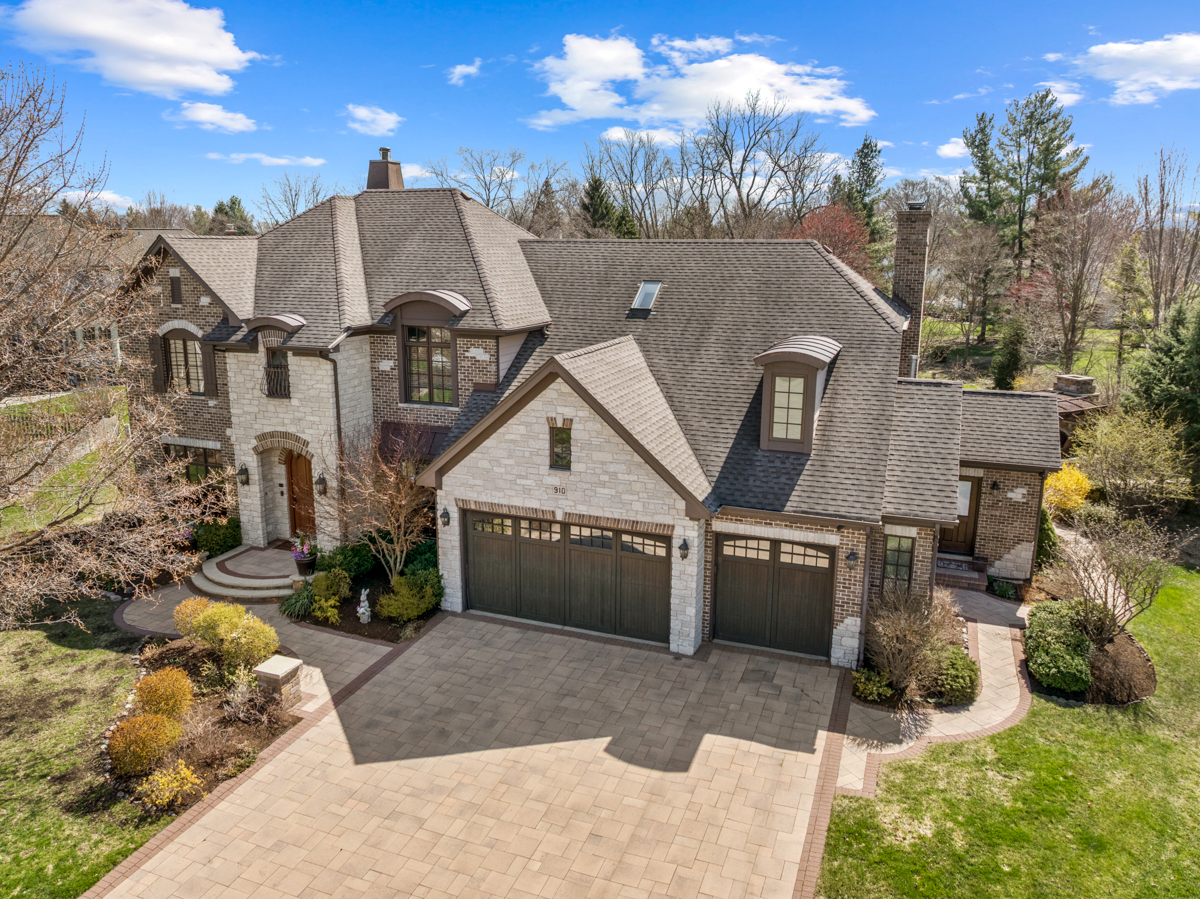 910 Tall Grass Court Property Photo
