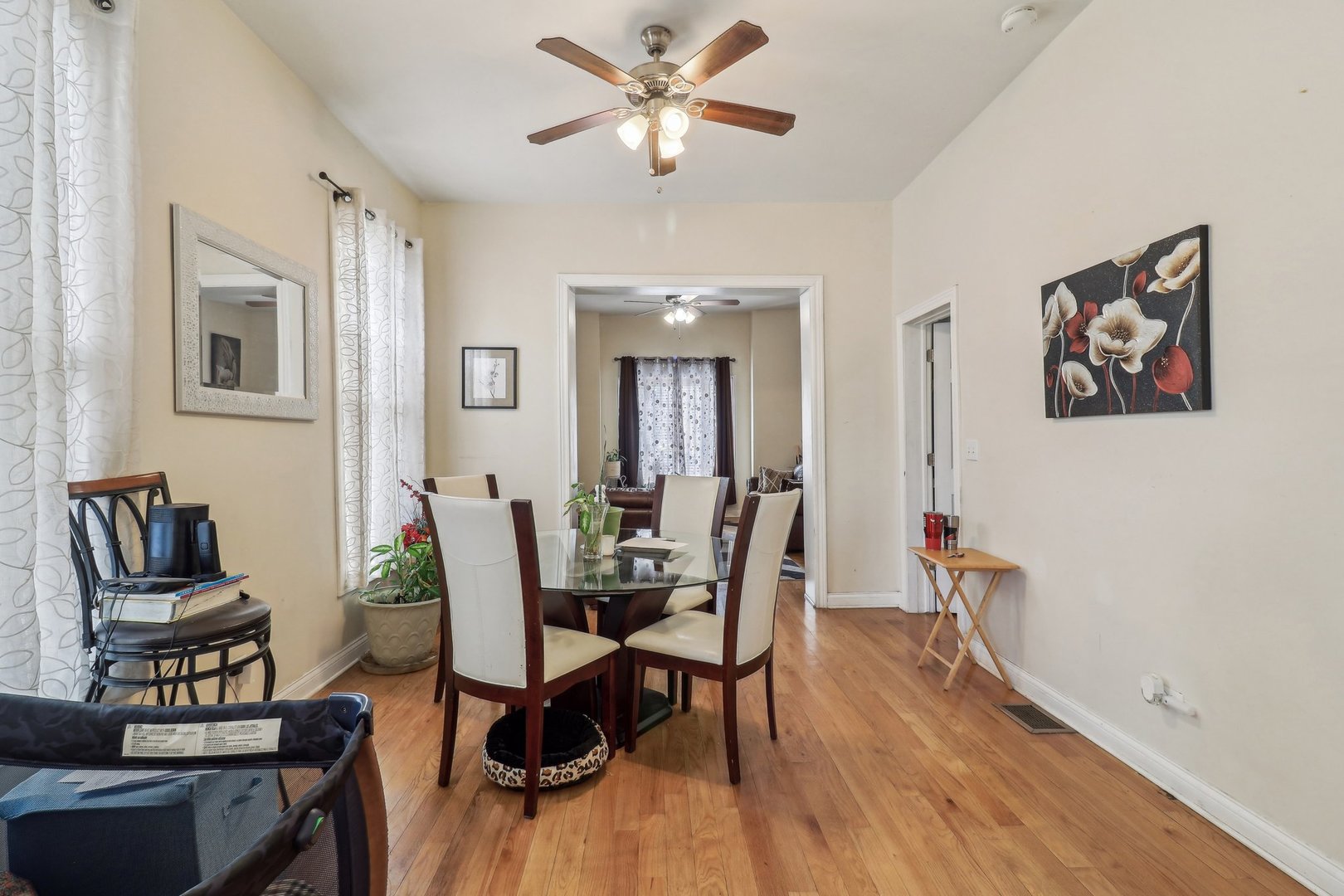 4339 S Indiana Avenue Property Photo 4