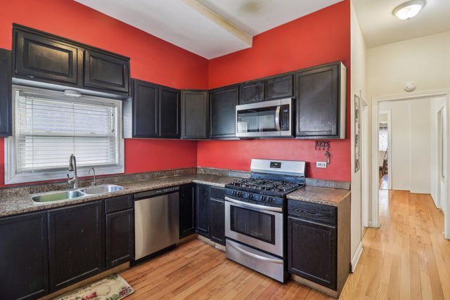 4339 S Indiana Avenue Property Photo 8