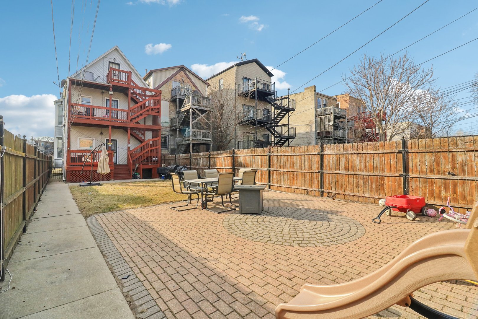 4339 S Indiana Avenue Property Photo 19