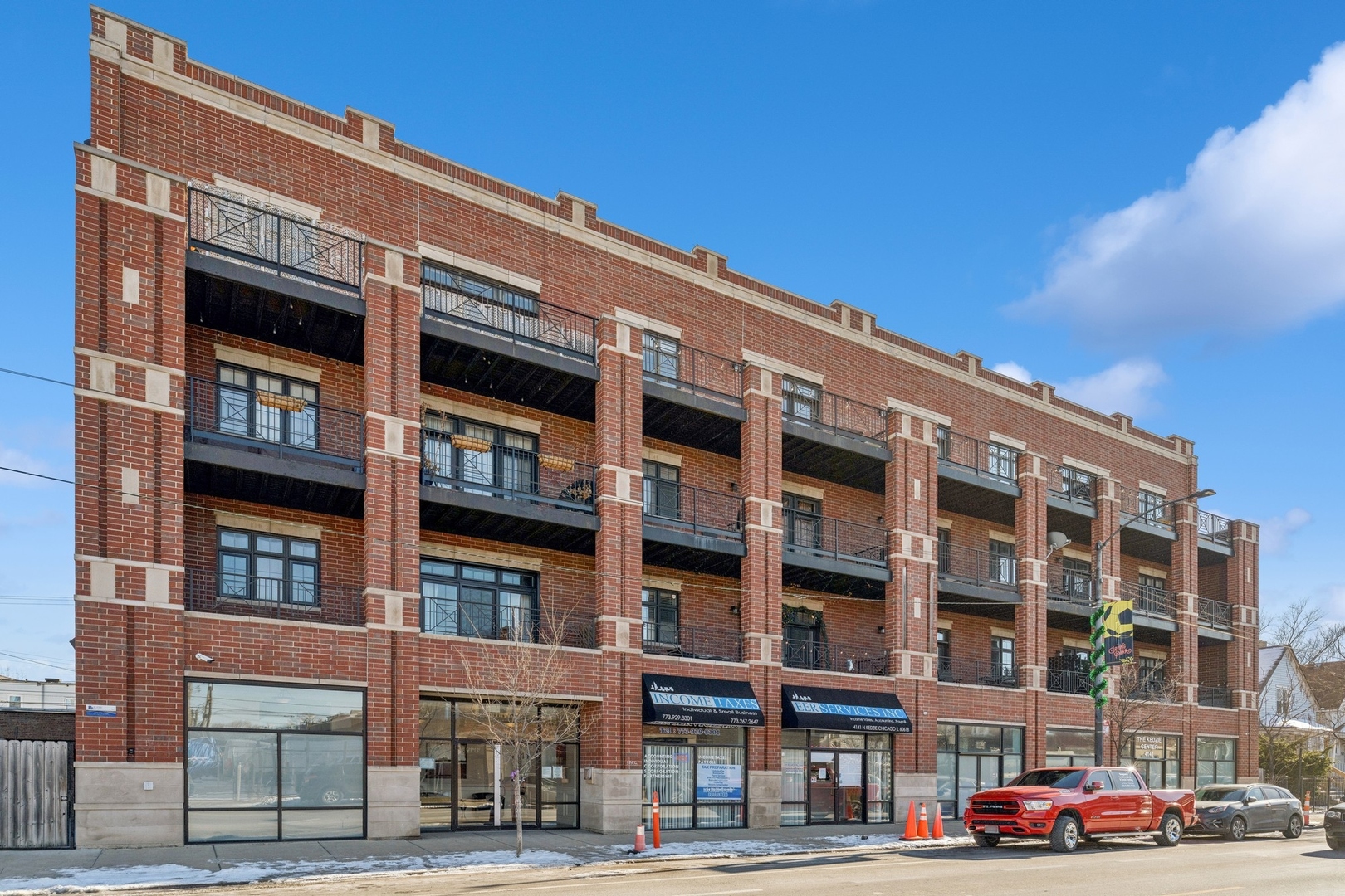 4141 N Kedzie Avenue 407 Property Photo