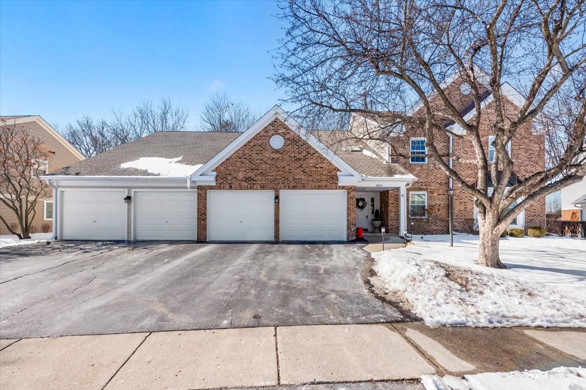 2865 Meadow Ln Property Photo