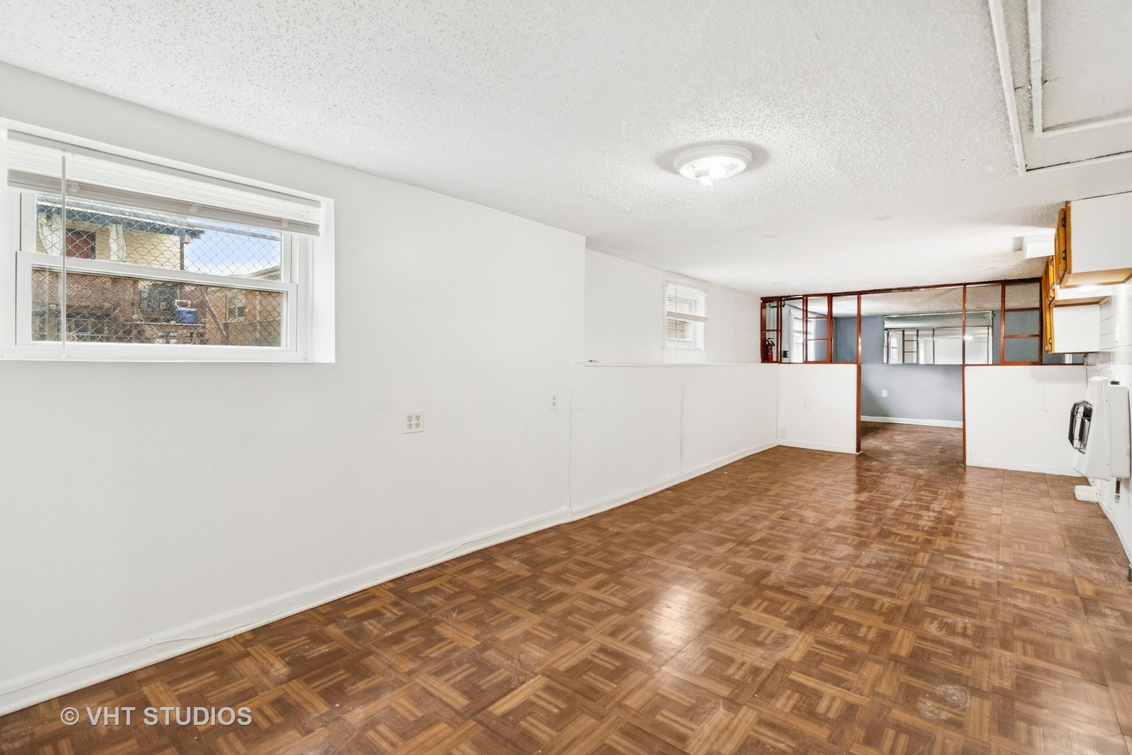 5310 W Waveland Avenue Property Photo 36