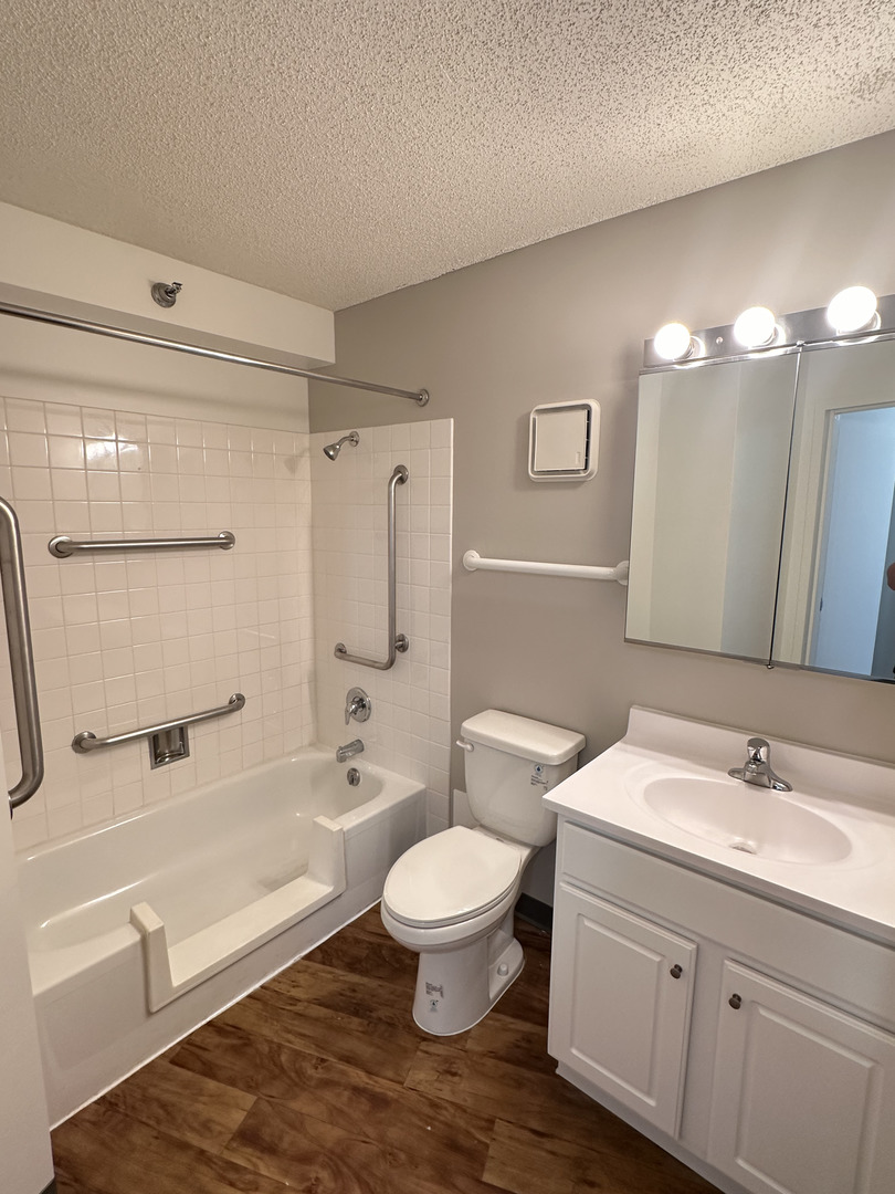 8975 W Golf Road 625 Property Photo 5