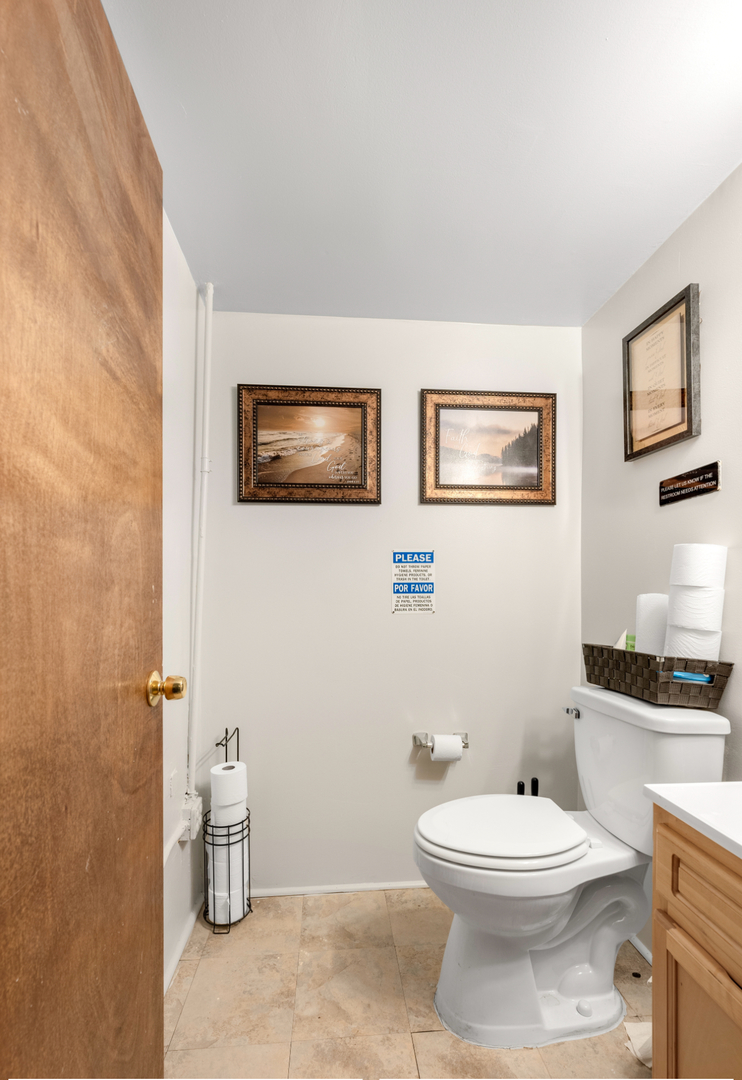 3819 W Chicago Avenue Property Photo 9