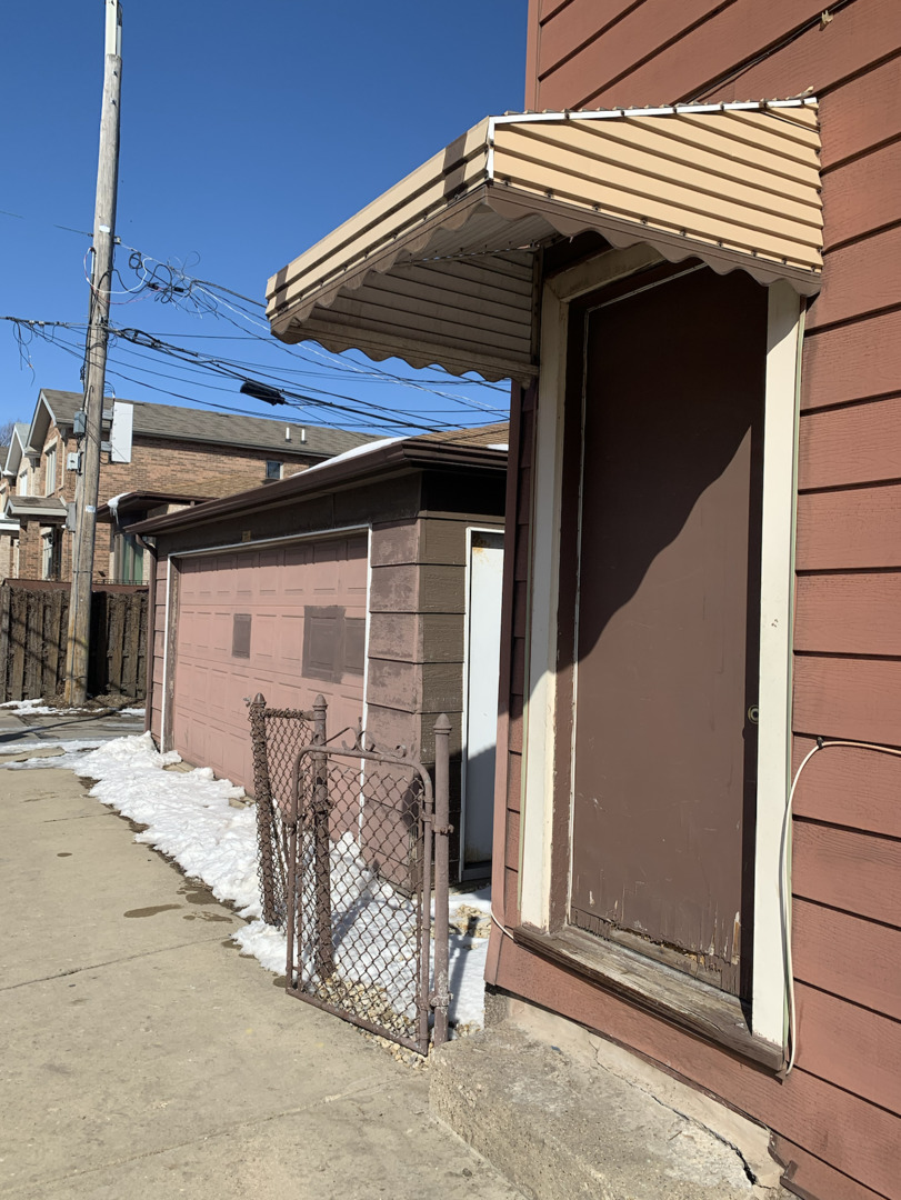 2982 S Lyman Street Property Photo 7