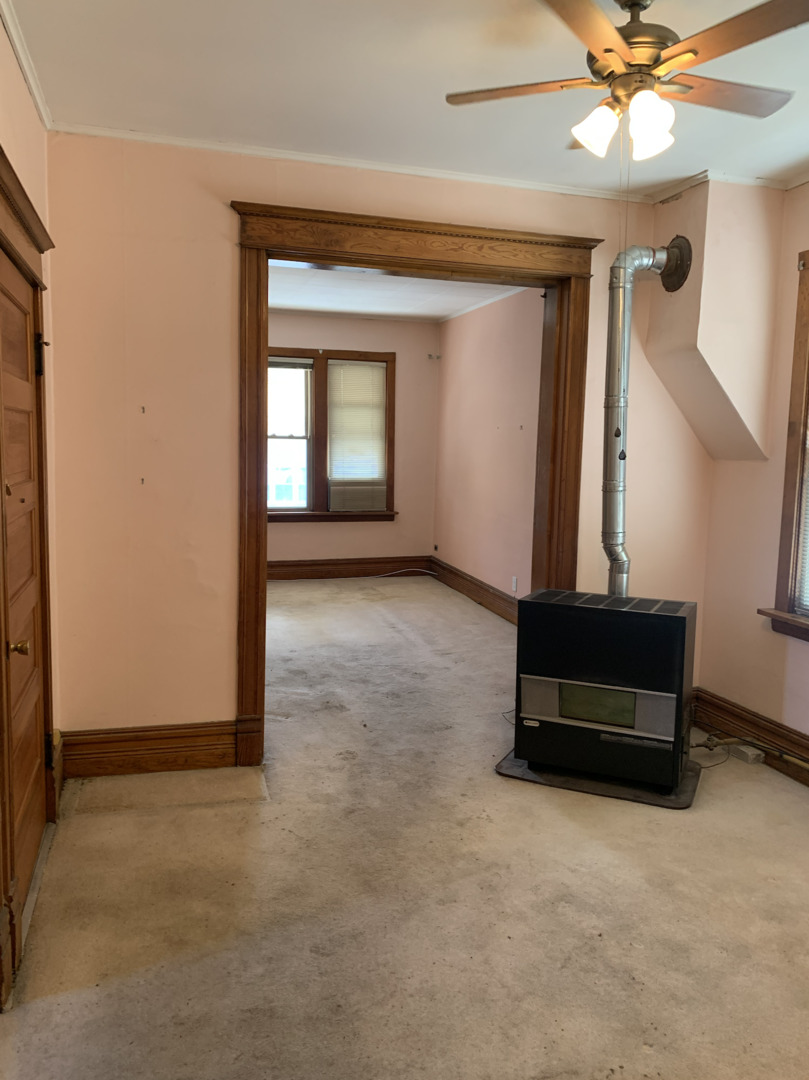 2982 S Lyman Street Property Photo 8