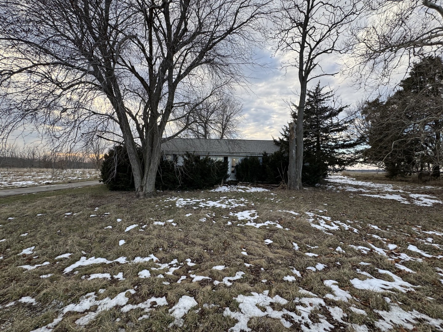 23300 N 1925 East Rd Property Photo