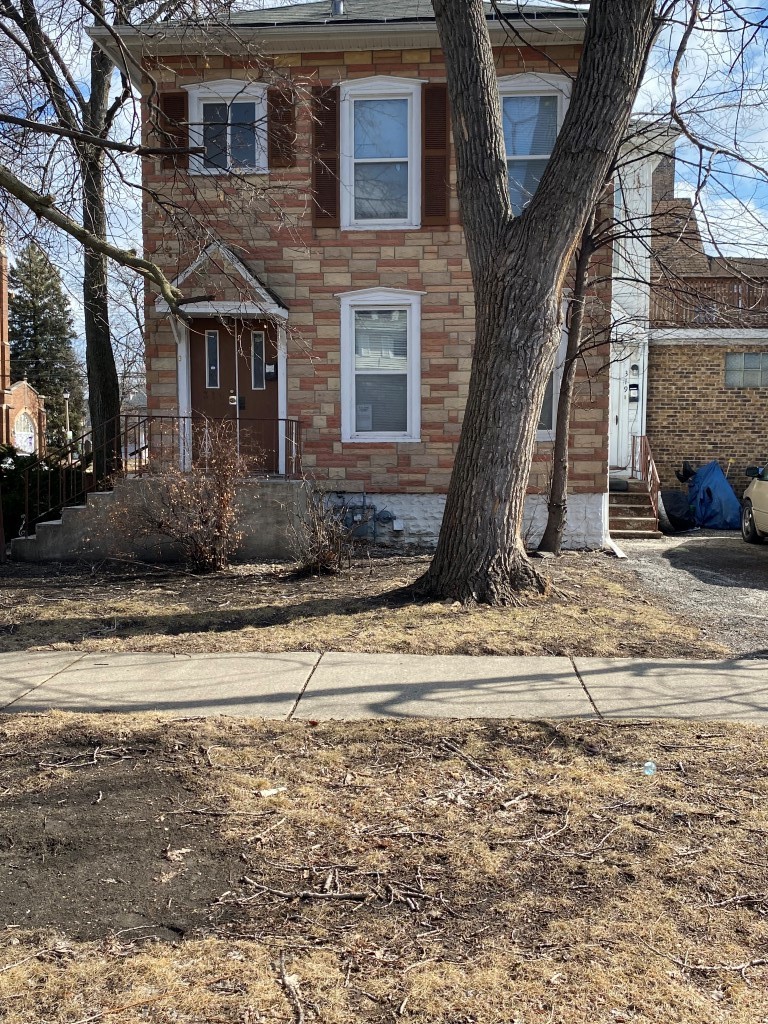 319 N 6th Avenue Property Photo