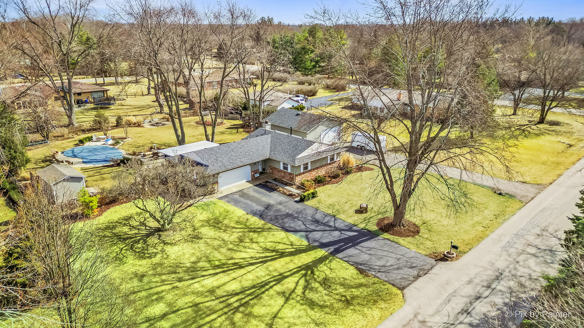 68 E Larkspur Ln Property Photo