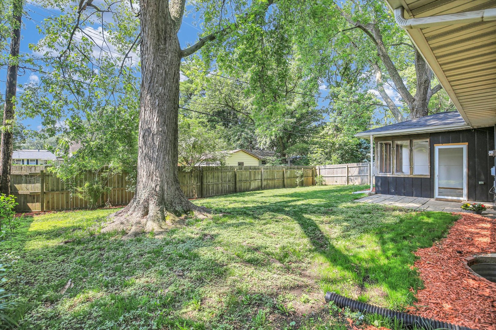 1001 E Sunnycrest Drive Property Photo 29