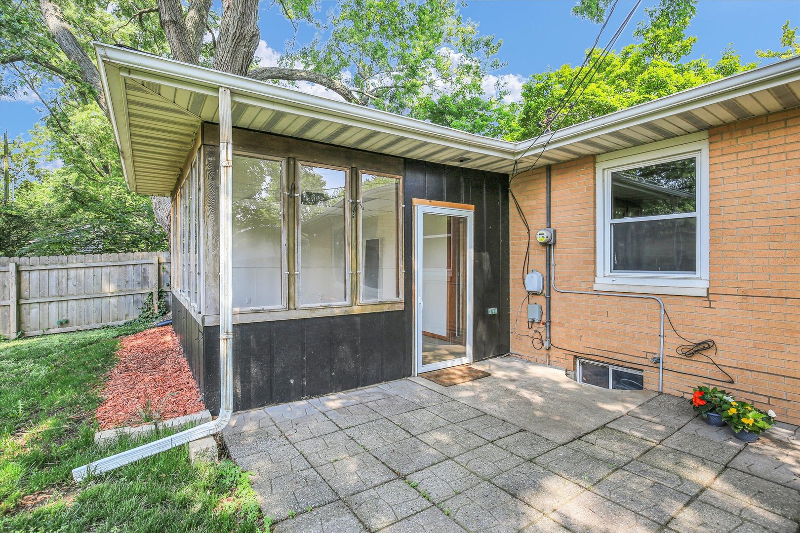 1001 E Sunnycrest Drive Property Photo 34