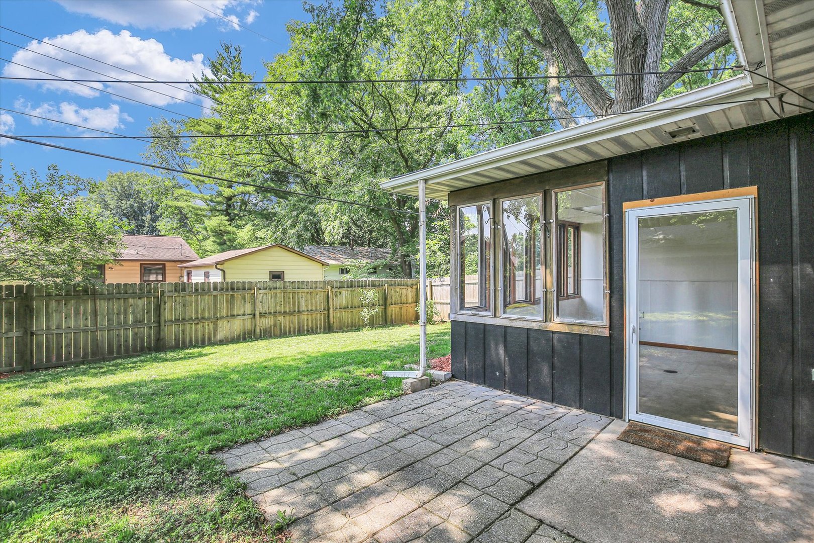 1001 E Sunnycrest Drive Property Photo 35