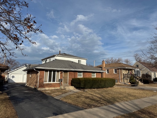 6044 Washington Street Property Photo