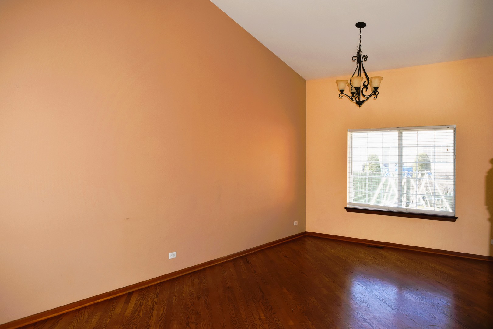 454 Summersweet Lane Property Photo 6