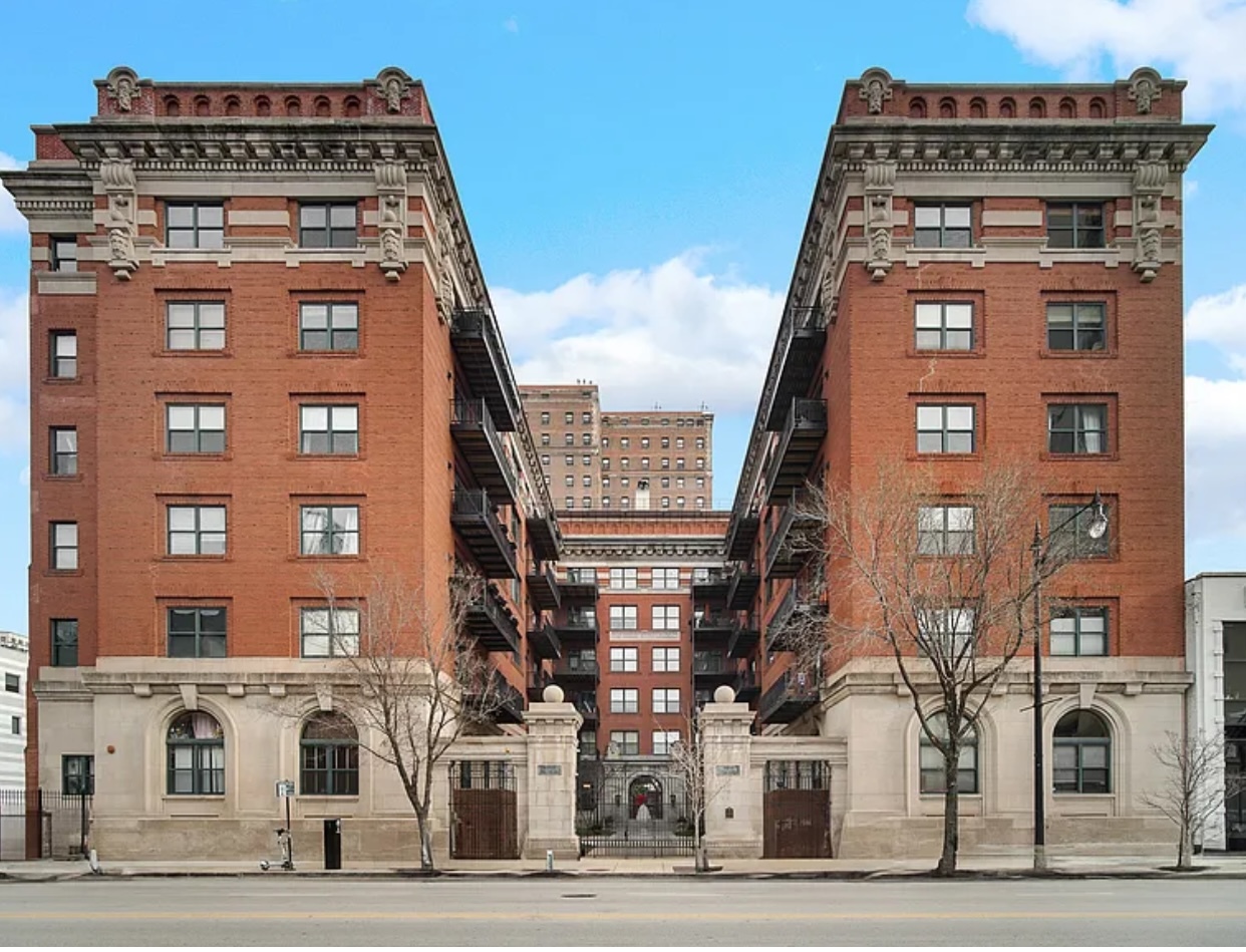 1439 S Michigan Ave Property Photo
