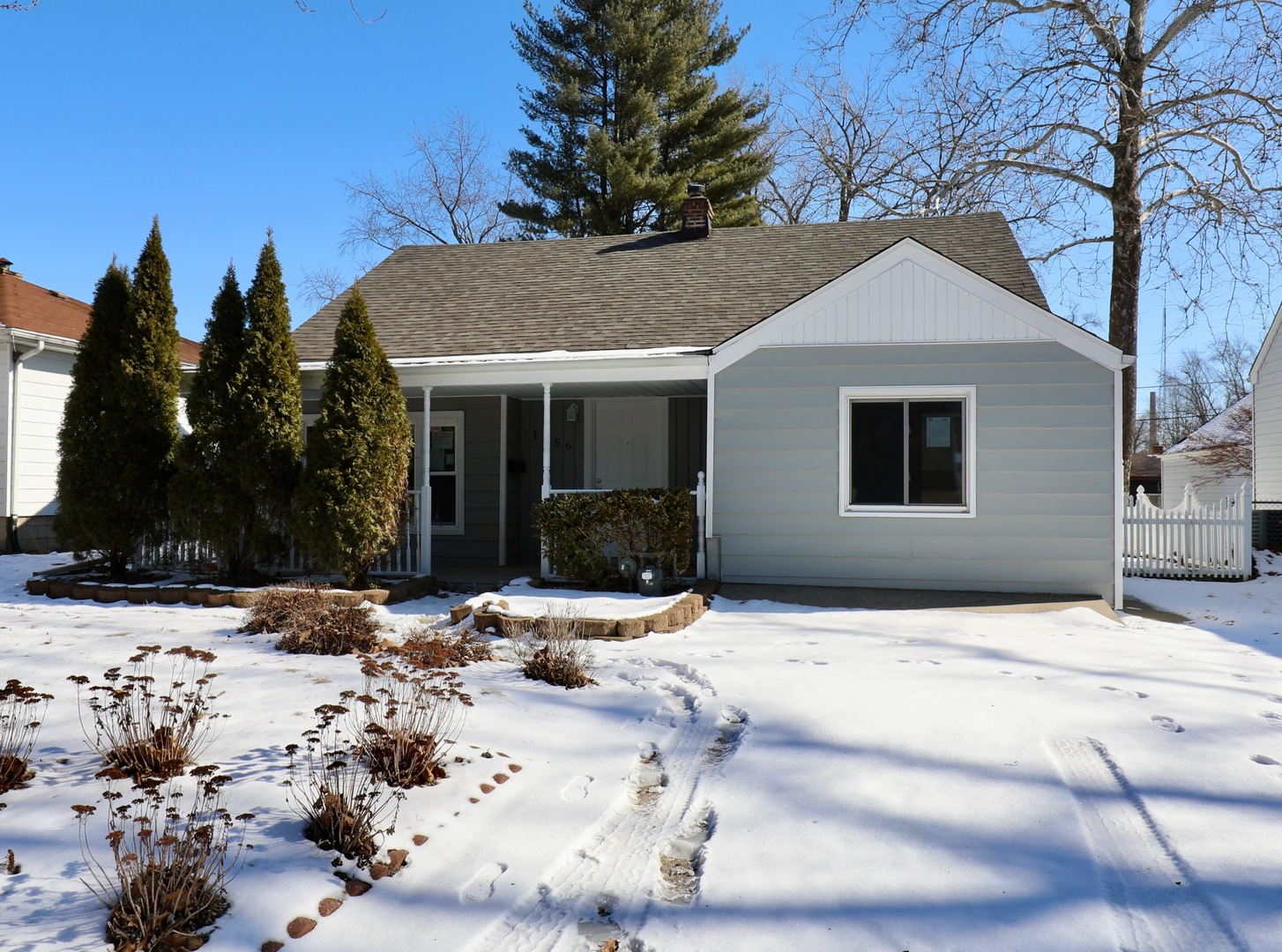 1456 S 6th Avenue Property Photo