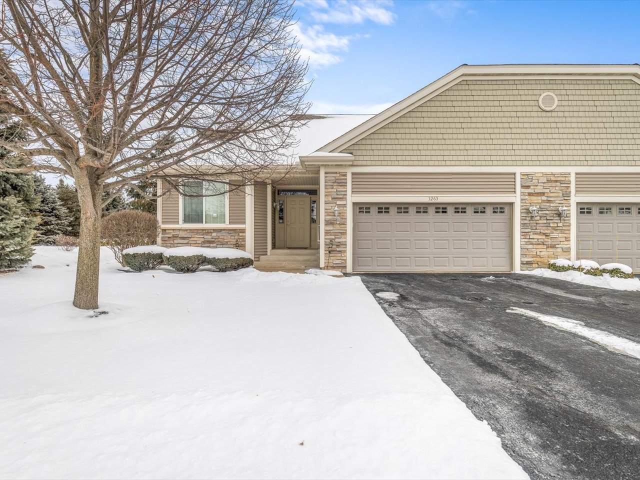 3263 Brook Harbour Dr Property Photo