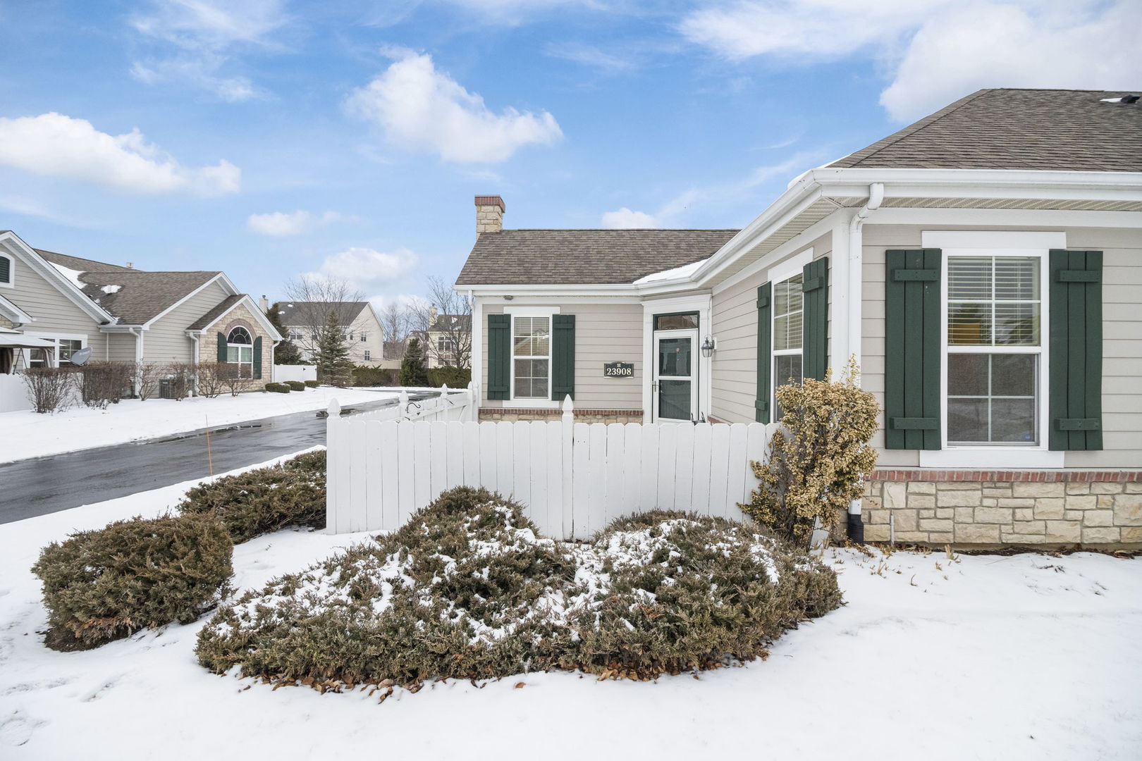 23908 W Dayfield Drive Property Photo