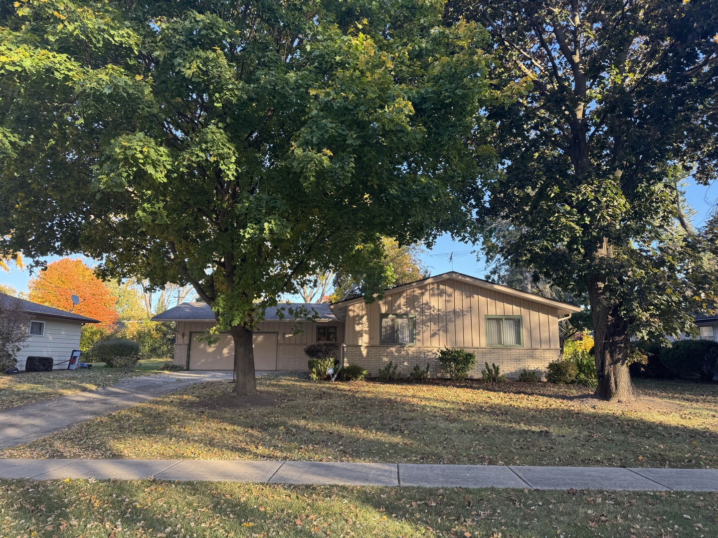 761 Carol Avenue Property Photo
