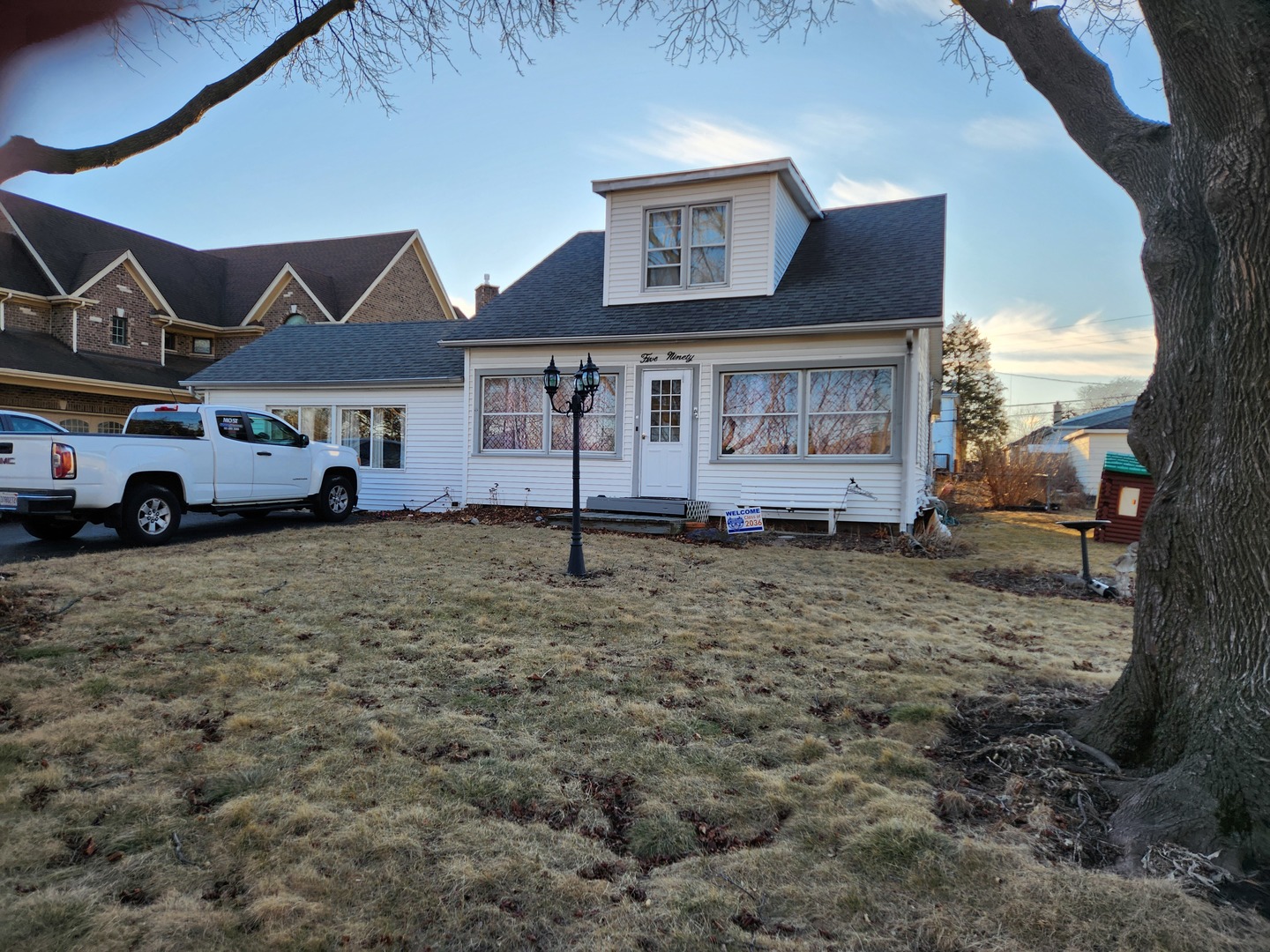 590 N Adele Street Property Photo
