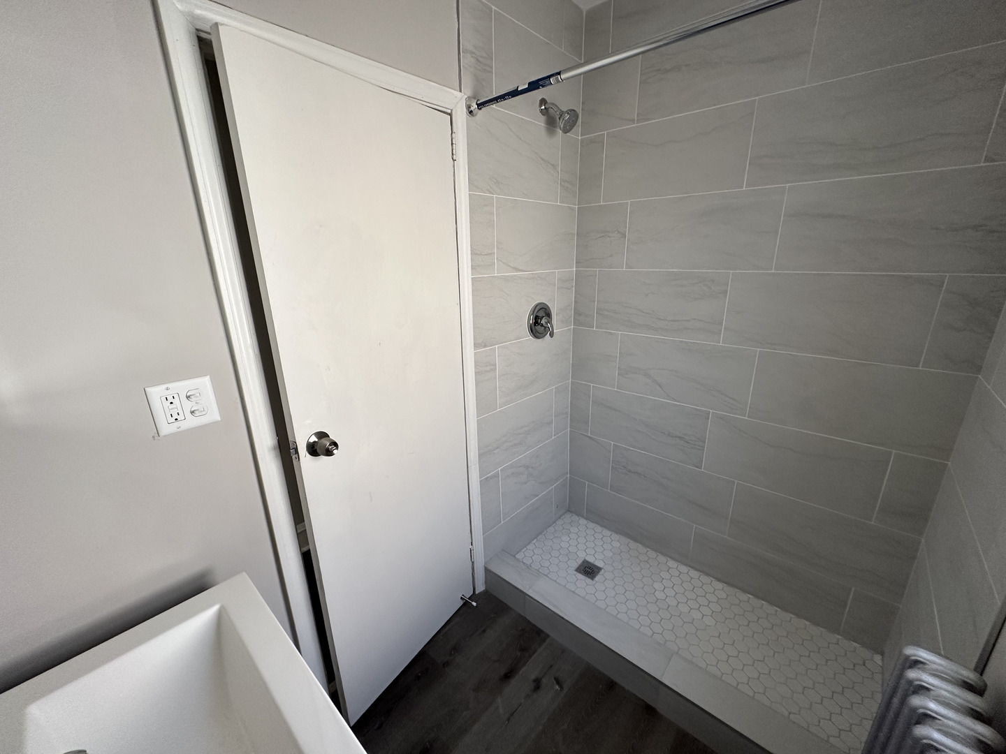 6322 N Albany Avenue Property Photo 5