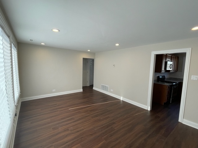 16 Sauk Trail Property Photo 3