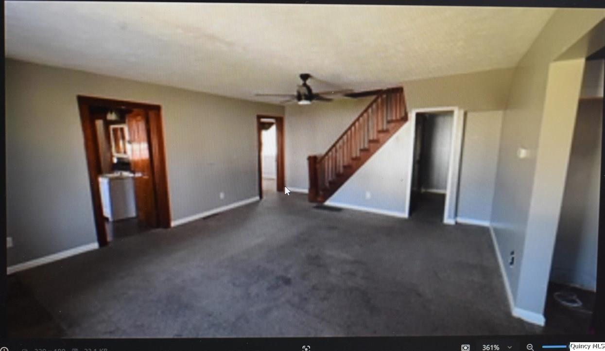 334 E South Property Photo 10