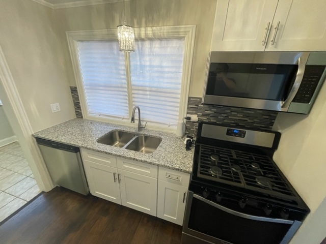 16780 Head Avenue Property Photo 4