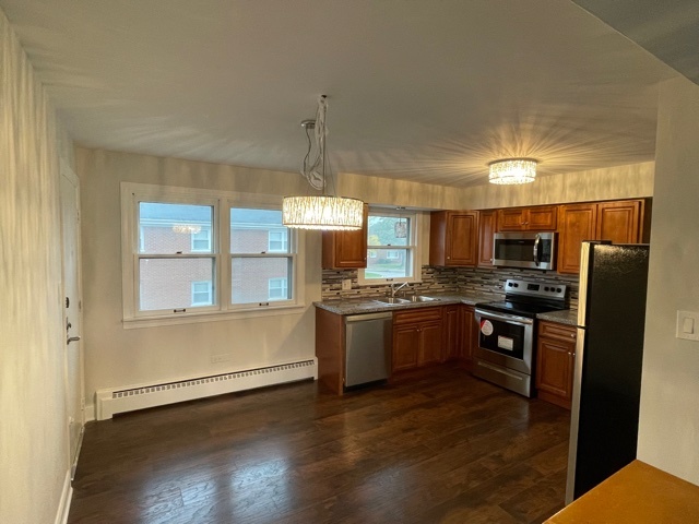 18318 Exchange Avenue 2f Property Photo 4