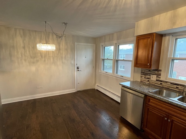 18318 Exchange Avenue 2f Property Photo 5