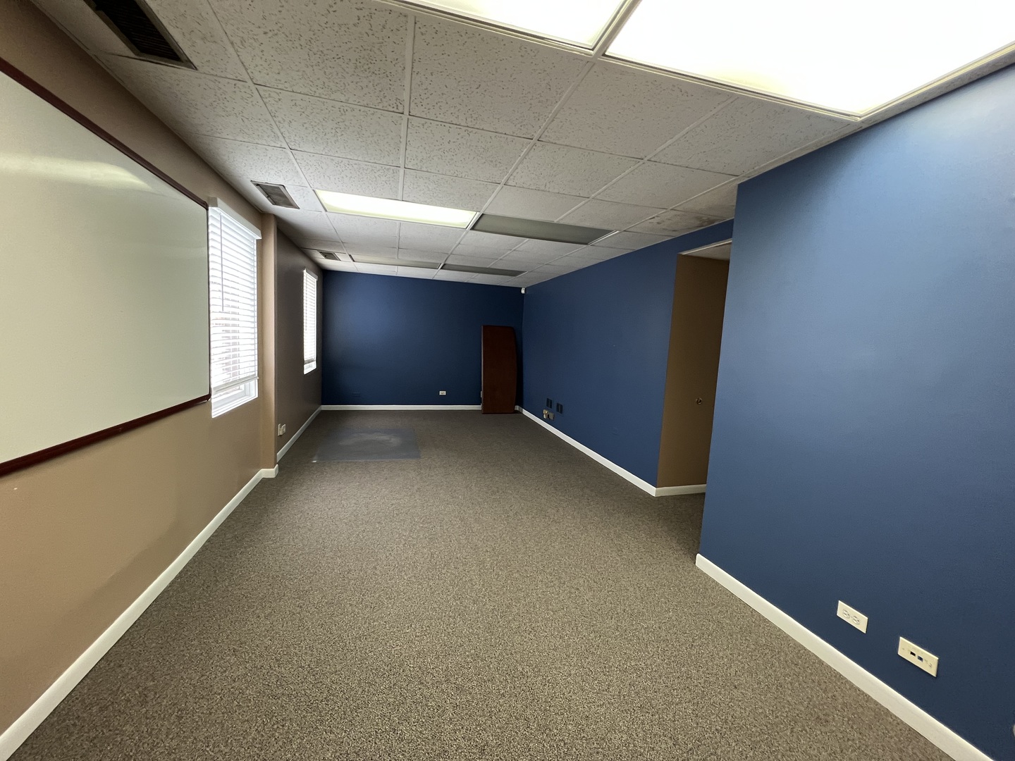 100 S York Street 232d Property Photo 2