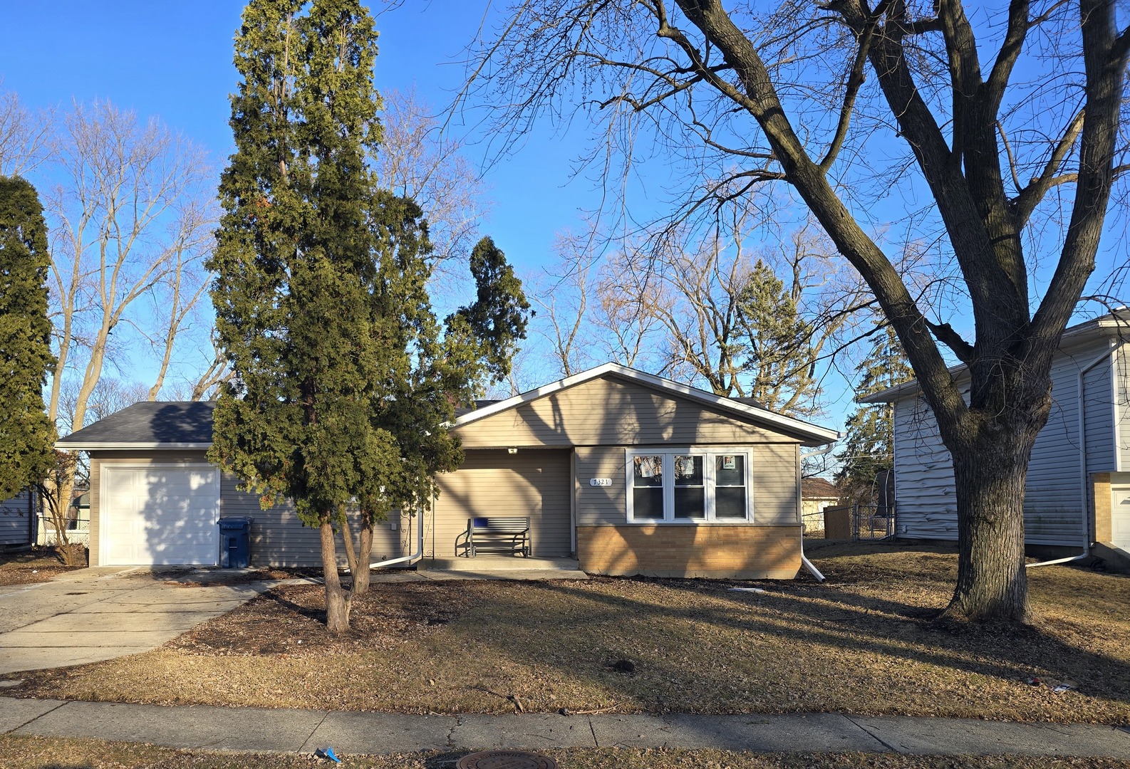 7321 Thornwood Street Property Photo