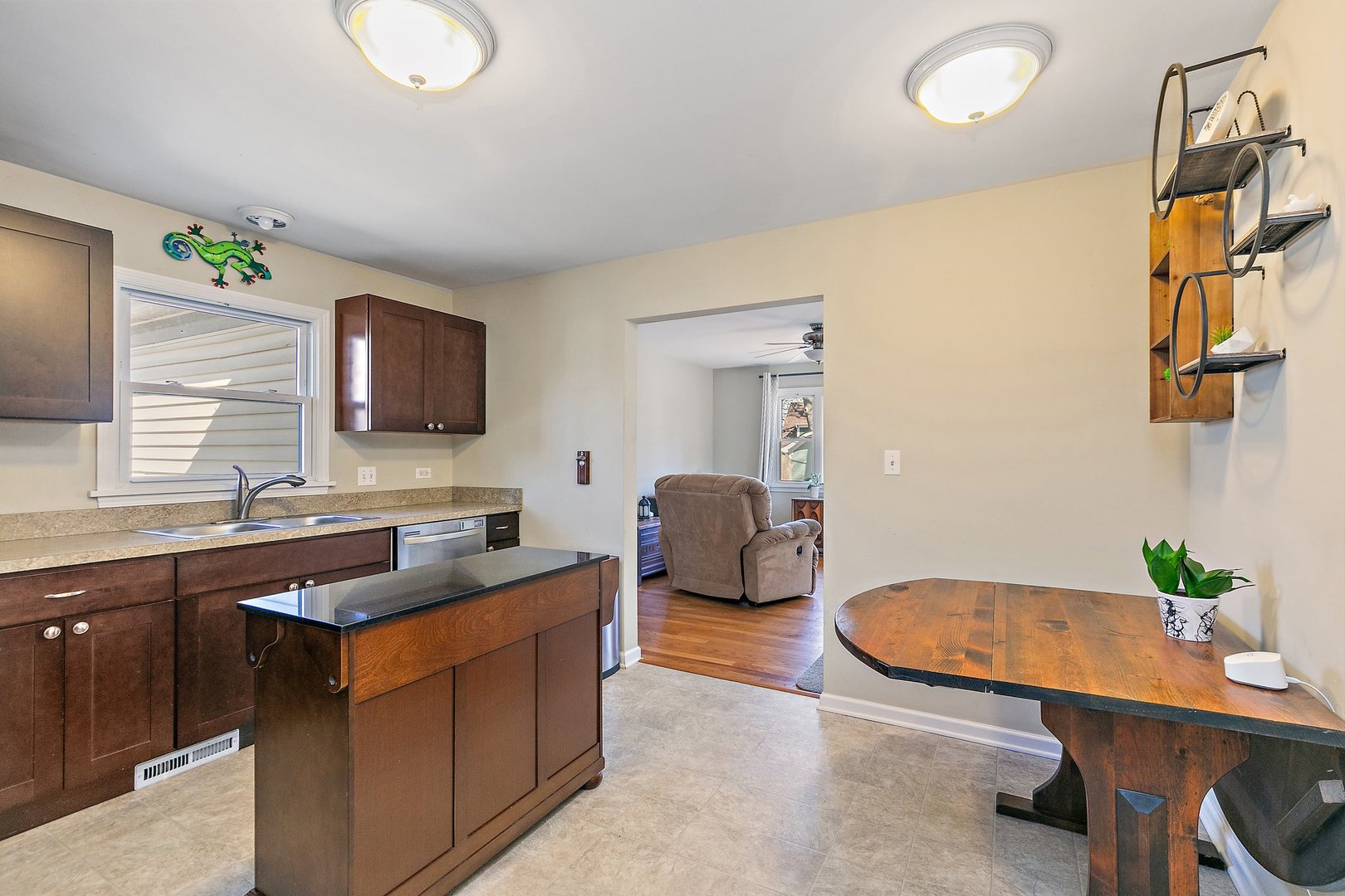 65 Sheridan Street Property Photo 6