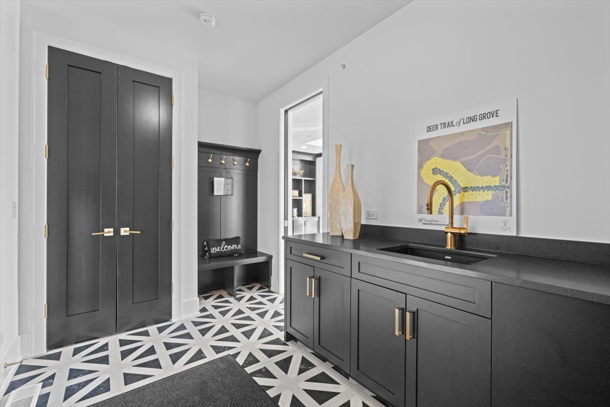 12299056 Property Photo 26