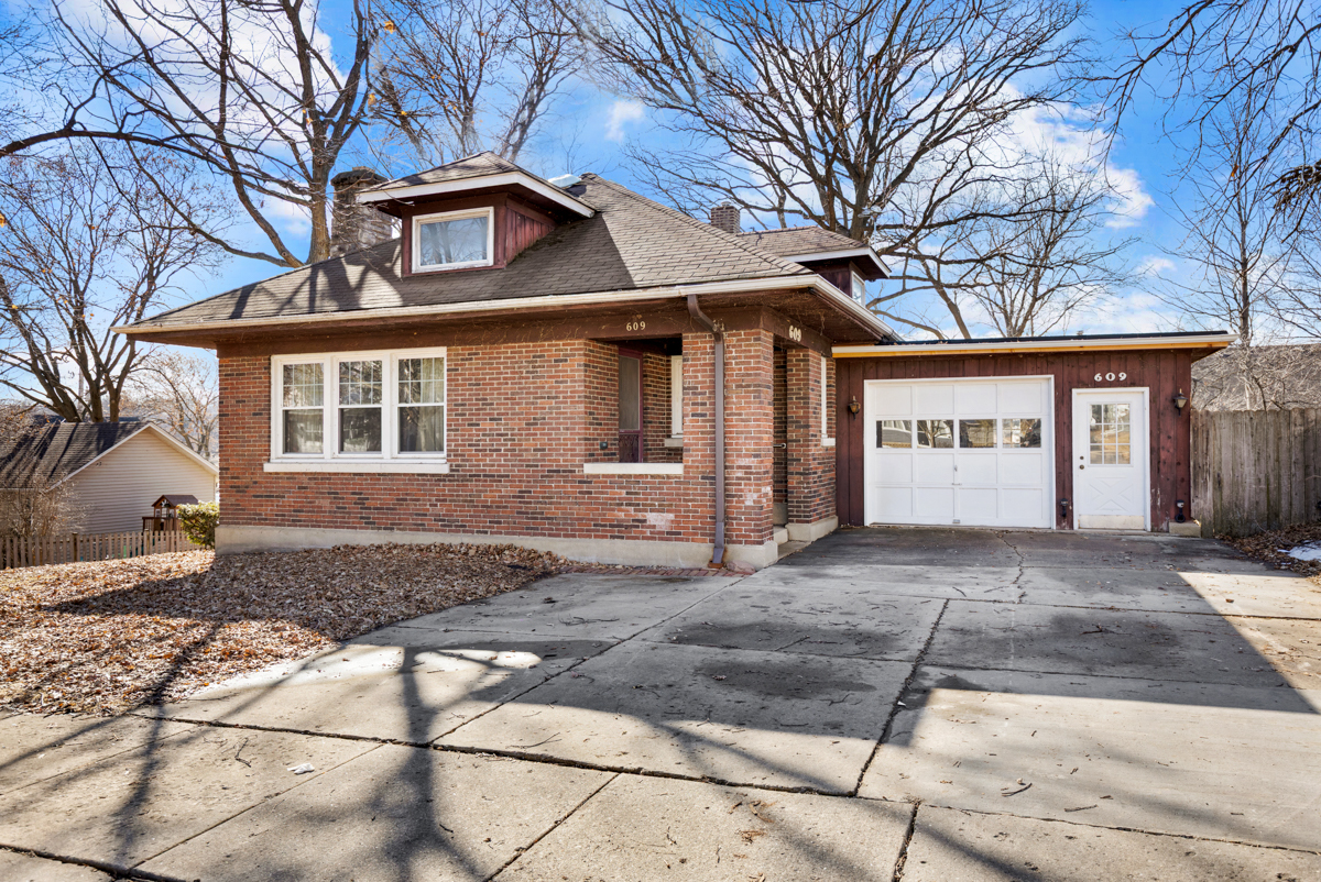 609 S 5th Avenue Property Photo
