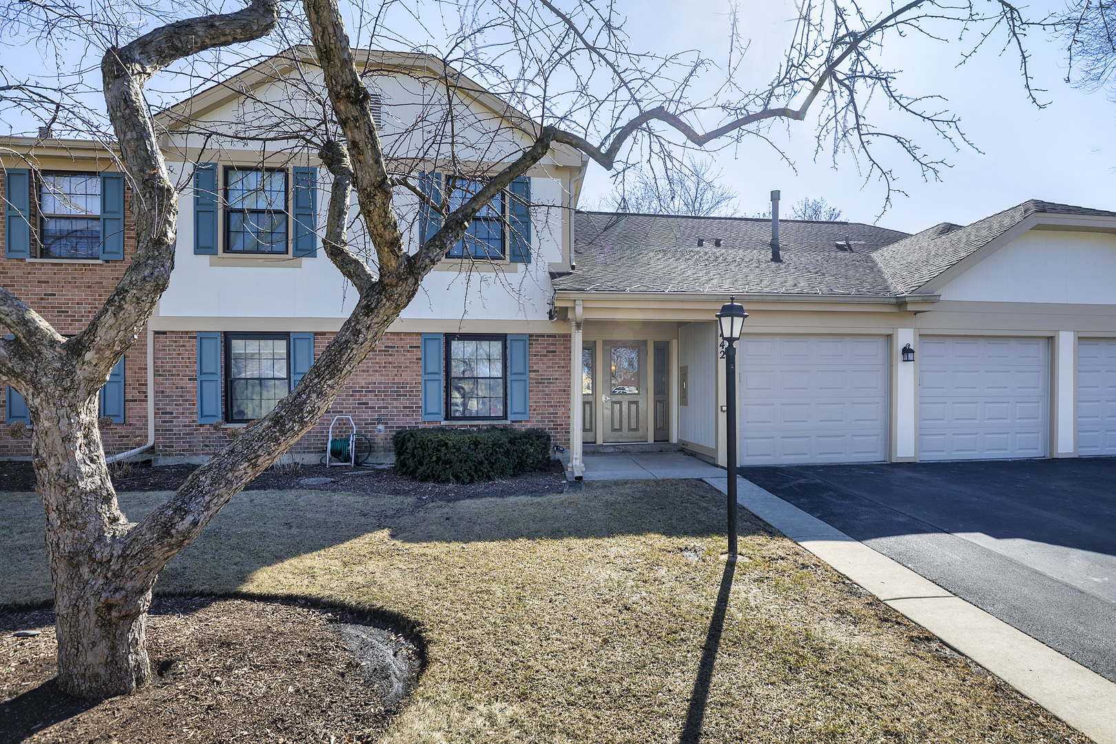 442 Thornhill Lane D2 Property Photo