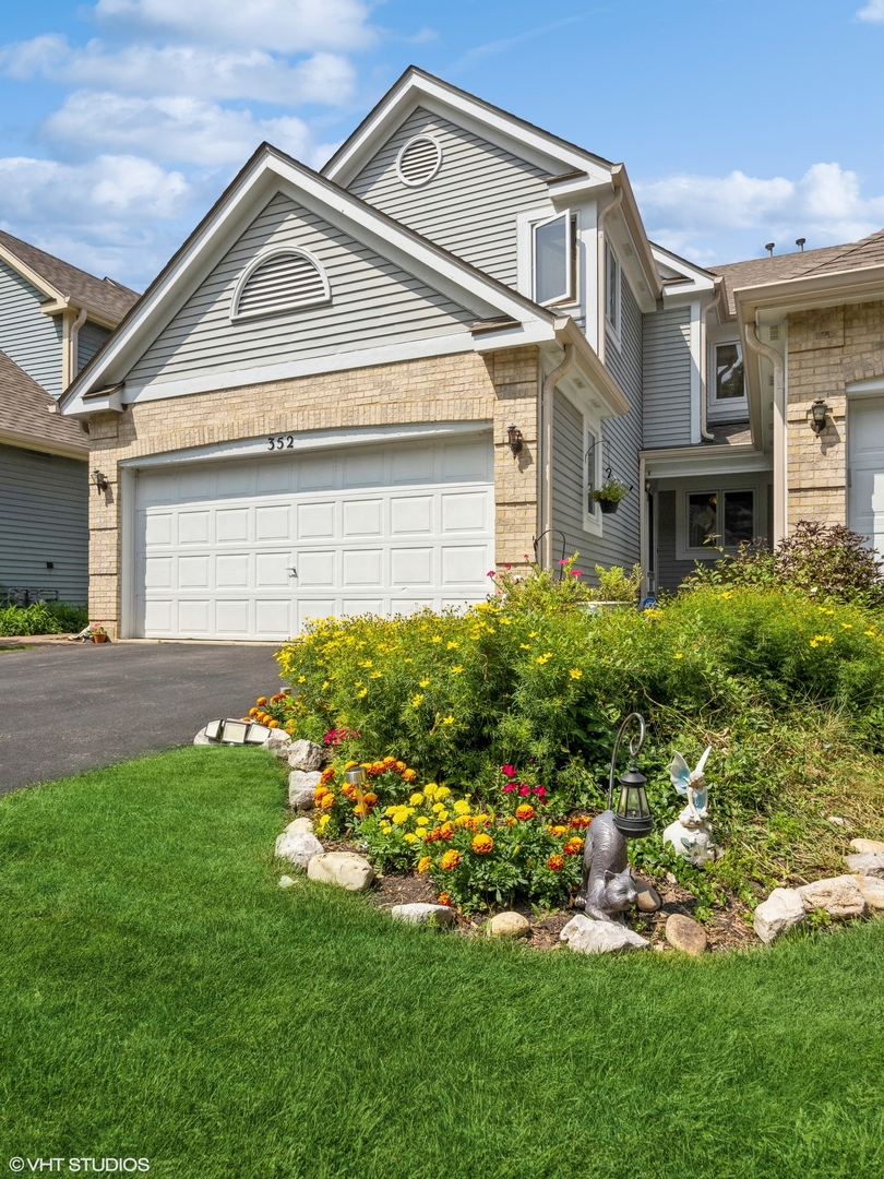 352 Bristol Lane Property Photo