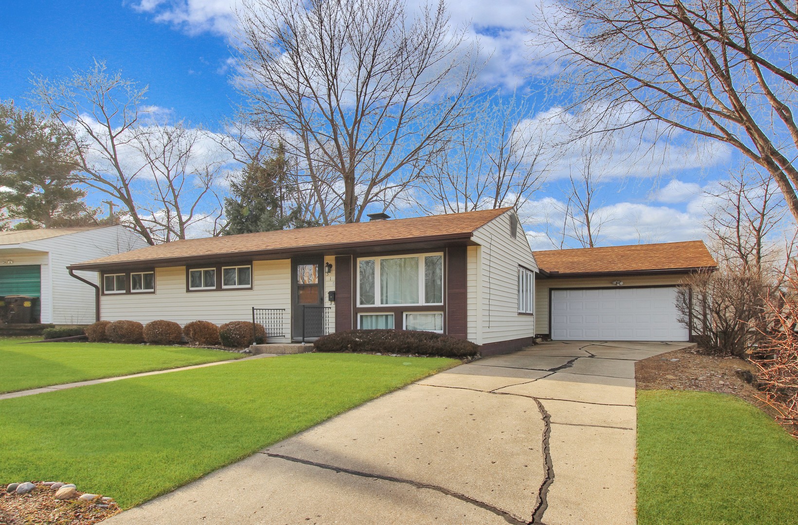 316 Stewart Drive Property Photo