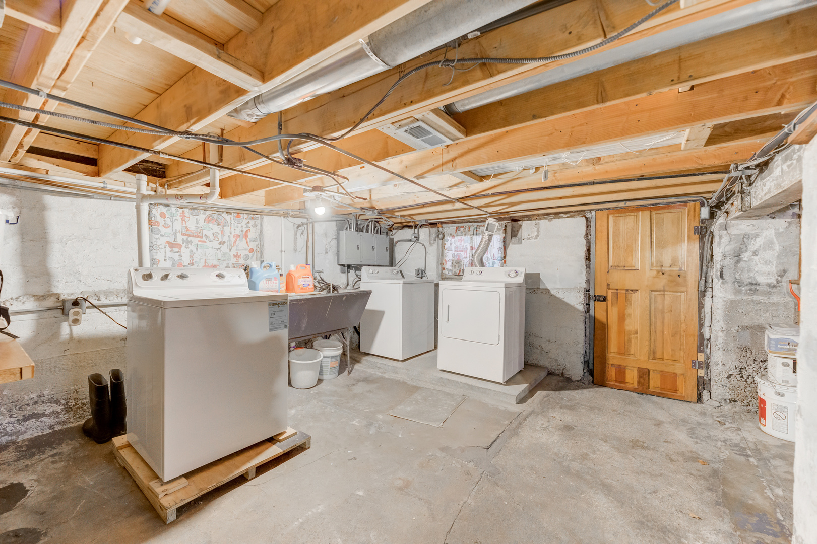 4018 N Whipple Street Property Photo 23