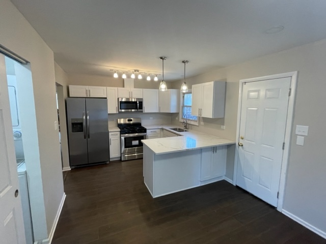 8658 S University Avenue Property Photo 3